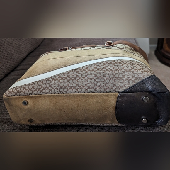 COACH WAVE PATCHWORK SIGNATURE HOBO HANDBAG - Picture 5 of 9